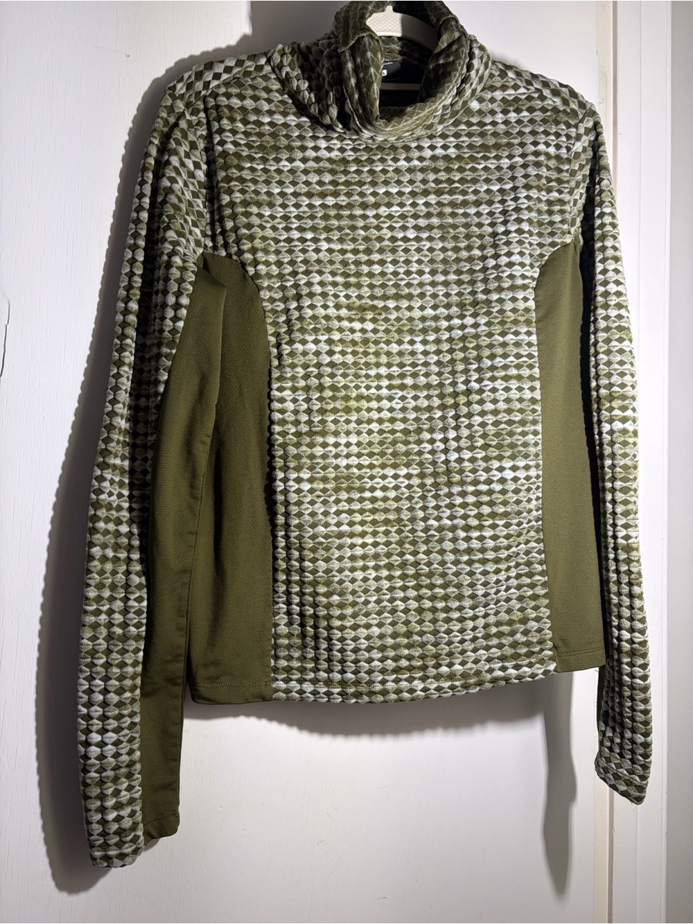 Nike Olive Geo-Pattern Long Sleeve Turtleneck Top